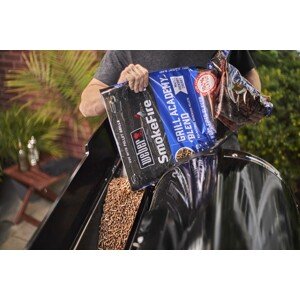 Přírodní dřevěné pelety Weber - Grill Academy Blend, 8 kg